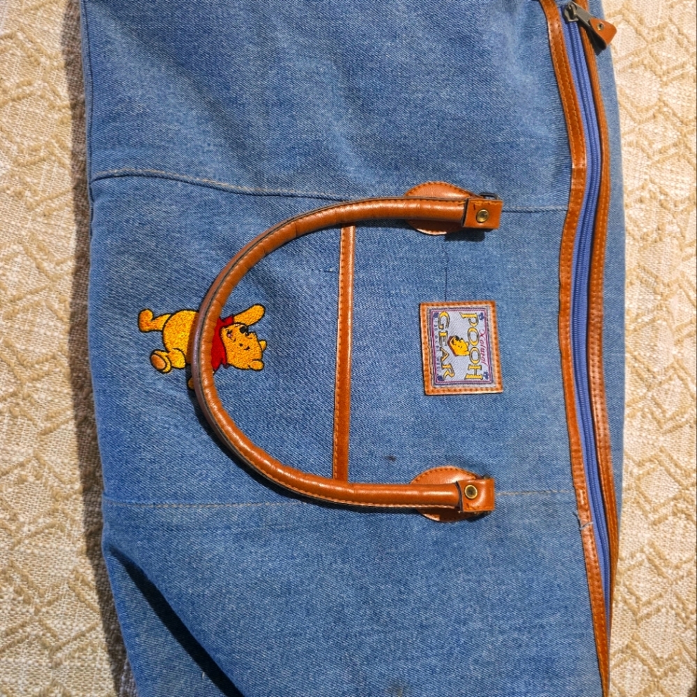 Vintage winnie the pooh duffel bag
